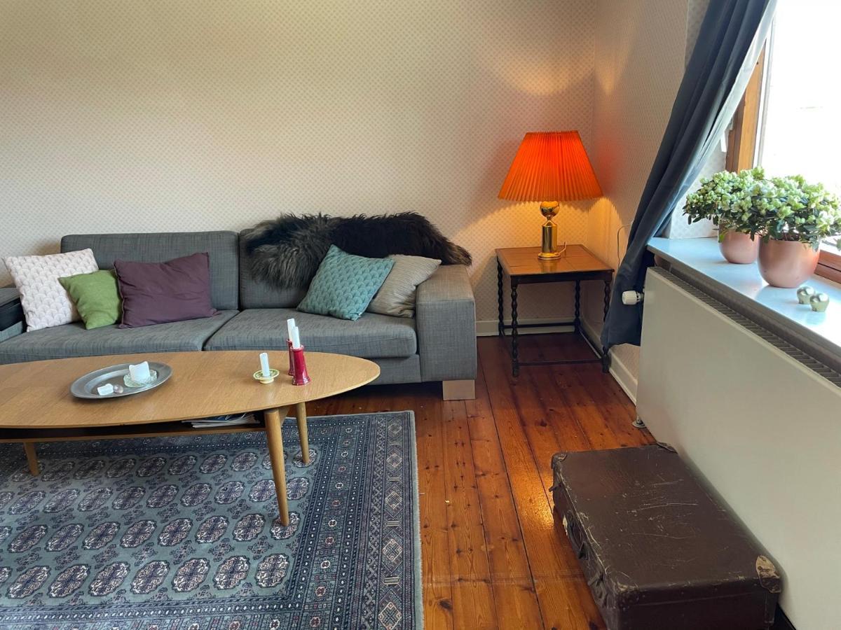 Retro Bolig - Fyldt Med Hygge! Ingen Luksus Apartment Kolind Luaran gambar