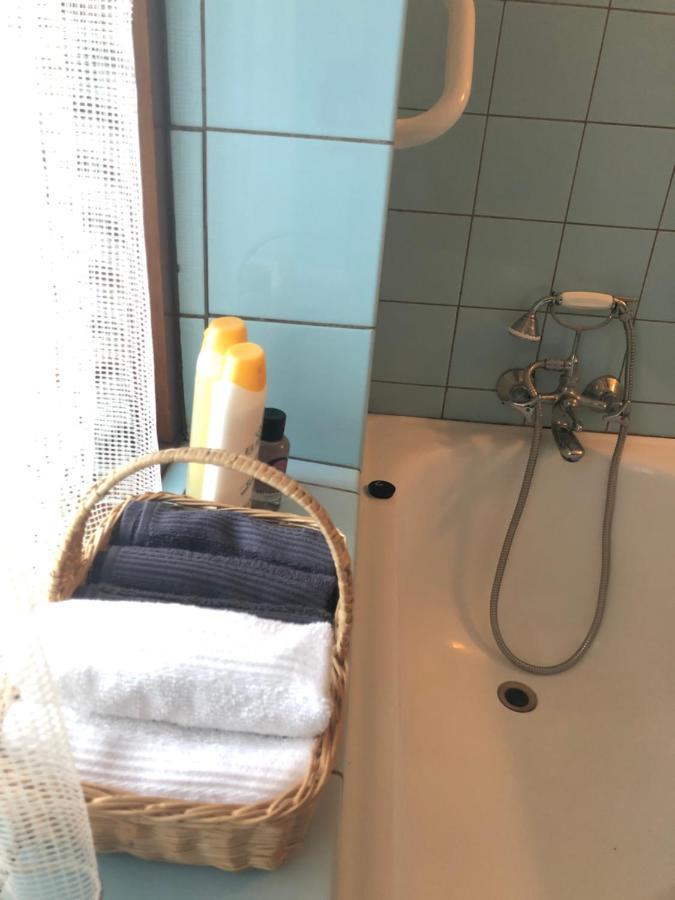 Retro Bolig - Fyldt Med Hygge! Ingen Luksus Apartment Kolind Luaran gambar