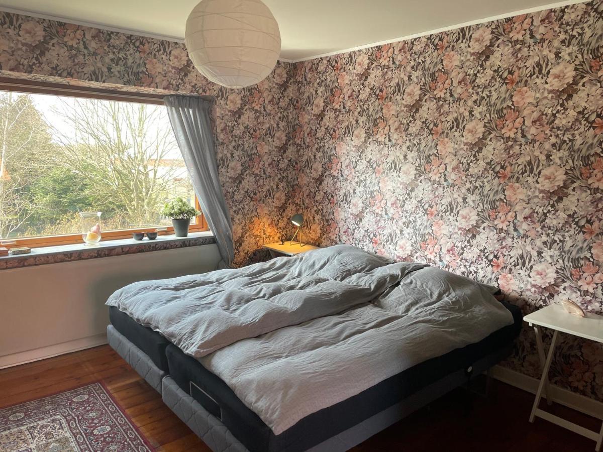 Retro Bolig - Fyldt Med Hygge! Ingen Luksus Apartment Kolind Luaran gambar