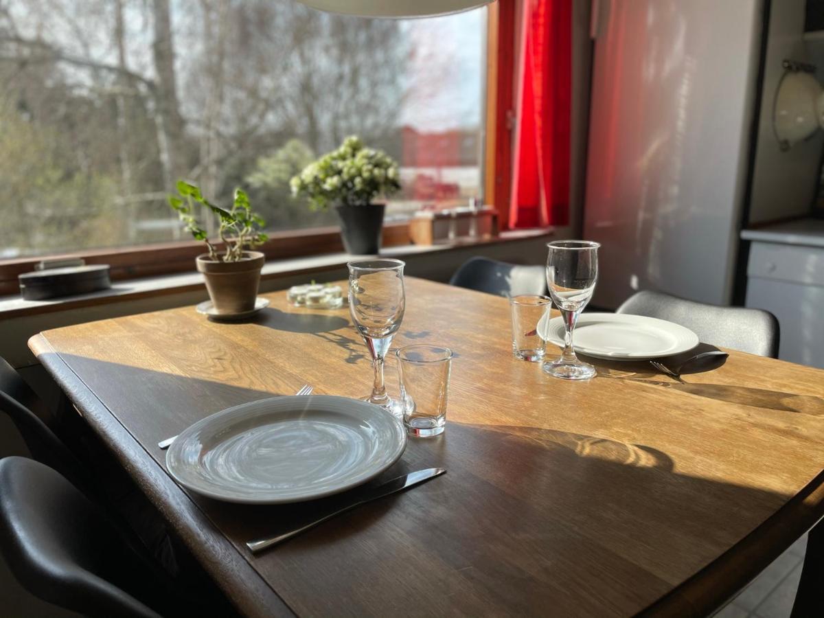 Retro Bolig - Fyldt Med Hygge! Ingen Luksus Apartment Kolind Luaran gambar